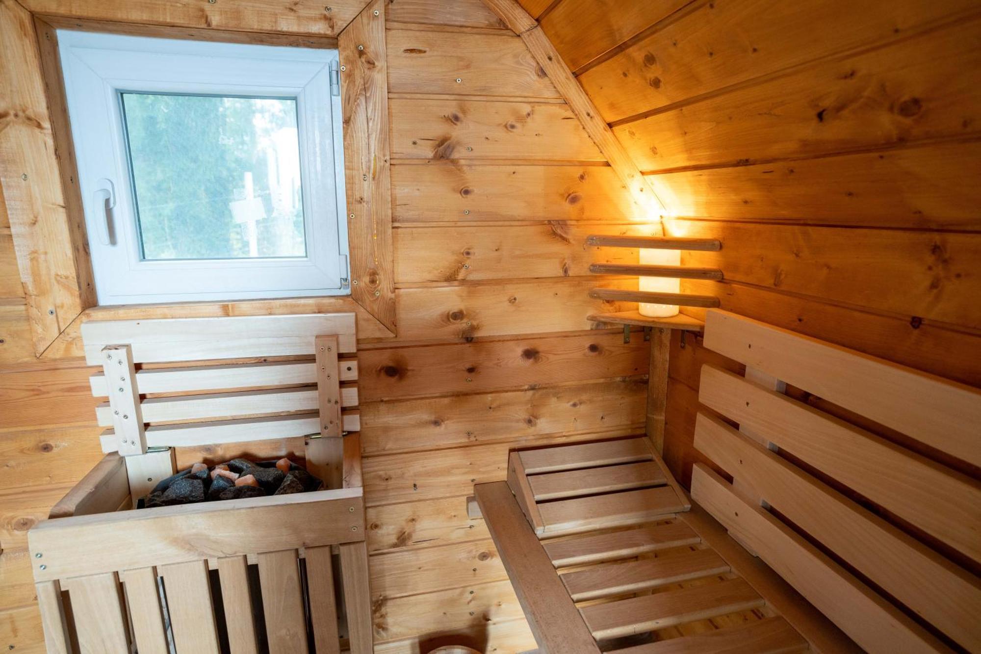 Hotel Glamping Hisice Orlic Muta Exterior foto